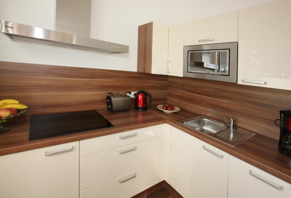 Appartements Alpenkristall Zell am Ziller Ruang foto